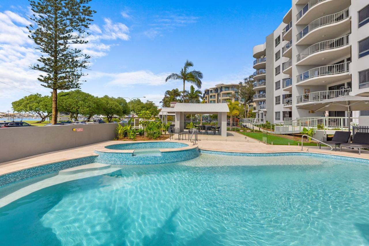 מולולאבה Riverdance Apartments מראה חיצוני תמונה
